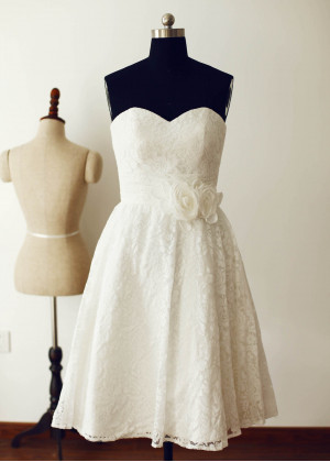 Strapless Sweetheart Ivory Lace Knee Length Wedding Dress